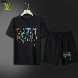 Picture of LV Shirt Pant Suits _SKULVM-4XL12yn13923424